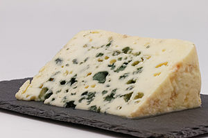 Käse Roquefort: Geschichte, Herstellung, Eigenschaften