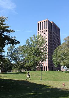 <span class="mw-page-title-main">Science Hill (Yale University)</span> Area of the Yale University campus
