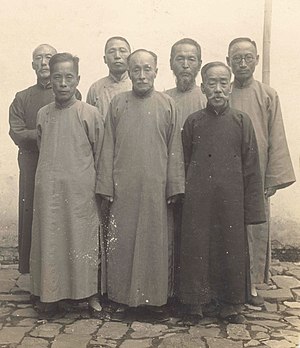 Yi Dong-nyung.jpg