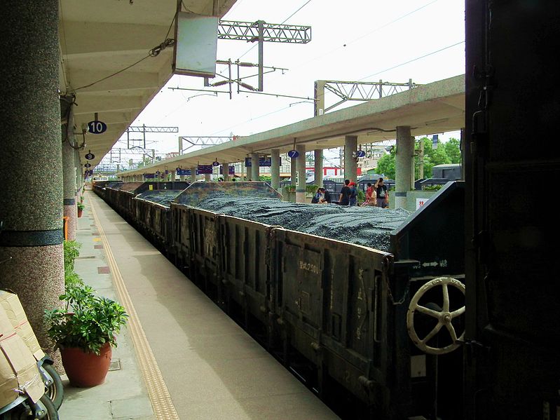 File:Yilan Railway Station 宜蘭火車站 - panoramio.jpg