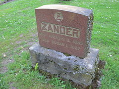 Zander, Lone Fir Cemetery (2012)