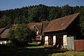 Čeština: Stodoly ve vesnici Zhoř na Pacovsku English: Barns in the village of Zhoř near Pacov, CZ