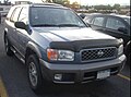 '00-'01 Nissan Pathfinder SE.JPG