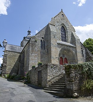 Église abbatiale de La Trinité-Porhoët.jpg