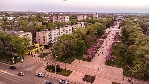 Погода в невинномысске. Бульвар мира Невинномысск. Невинномысск бульвар мира лицей. Бульвар мира автозавод. Невинномысск город Википедия фото.