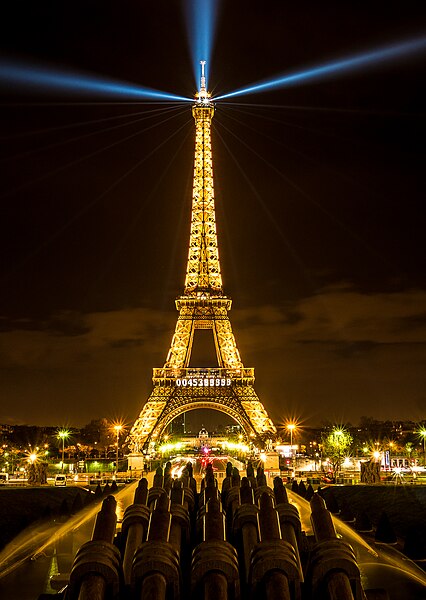 File:-COP21 - Human Energy à la Tour Eiffel à Paris - -climatechange (22945673913).jpg