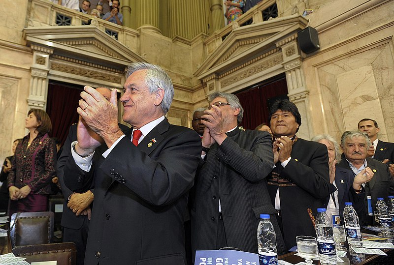 File:10-12-2011 Juramento de la Presidenta Cristina Fernández (6500526135).jpg