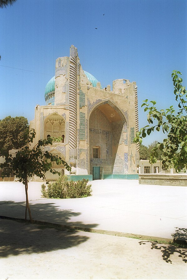 Ruins of the Green Mosque (Dari: مَسجدِ سَبز, romanized: Masjid-i Sabz) Pashto شین جومات romanized: |sheen Jumat}} [citation needed] named for its gre