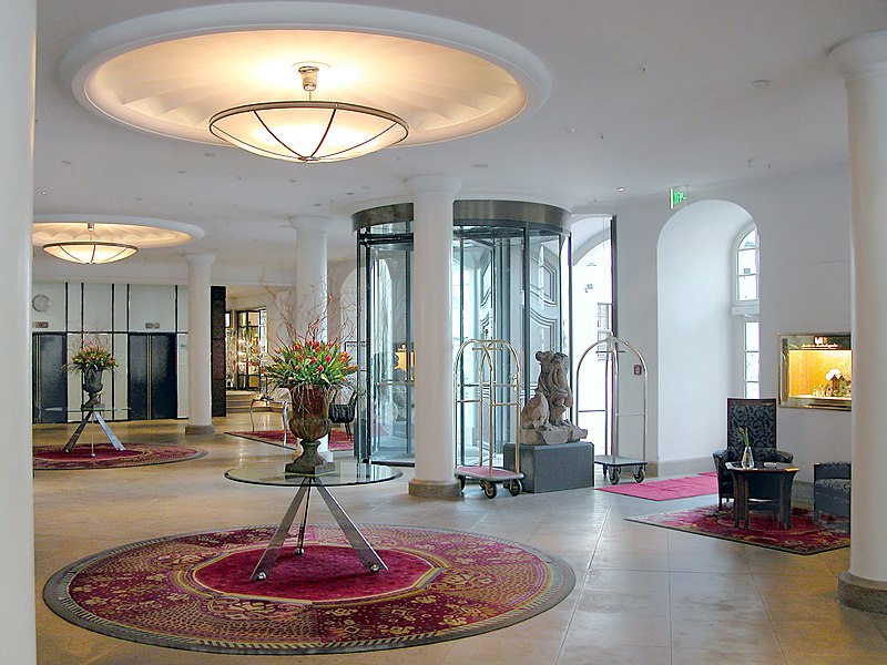 File:20070207300DR Dresden Kempinski Taschenbergpalais.jpg