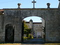 Porche d'entrée de la communauté religieuse de la Chaume.