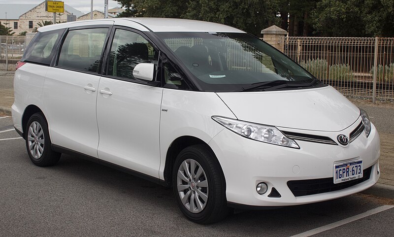 File:2015 Toyota Tarago (GSR50R) GLi van (2018-10-01) 01.jpg