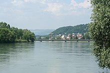 Fil:Aare_Brücke_Döttingen_-_Kleindöttingen.jpg