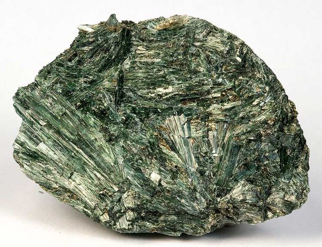 Actinolite: Mineral information, data and localities.