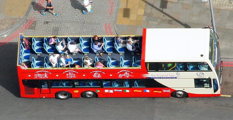 File:Arriva bus VXE734 (YJ11 TVV), 11 August 2013.jpg