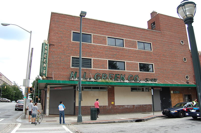 File:Atlanta Bass Furniture Building 2012 09 15 01 6234.JPG