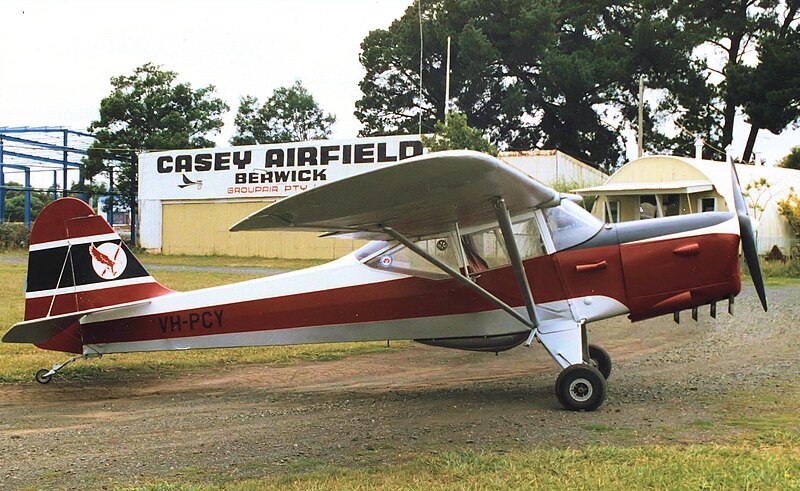 File:Auster J1N Alpha VH-PCY Berwick Vic 03.88.jpg