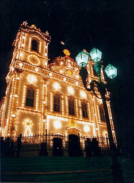 File:BONFIM e luzes.jpg