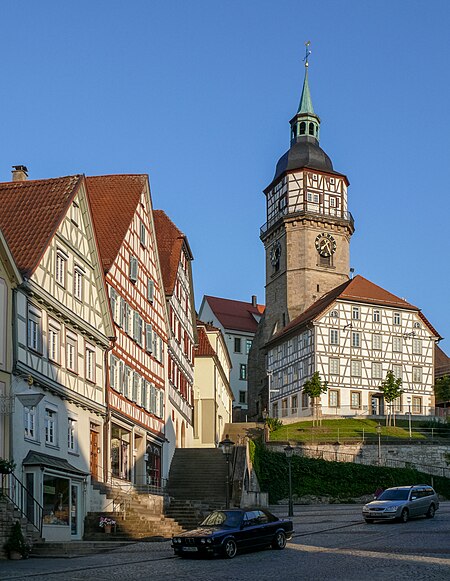 Backnang Altstadt Marktplatz Blick von NW zum Stadtturm