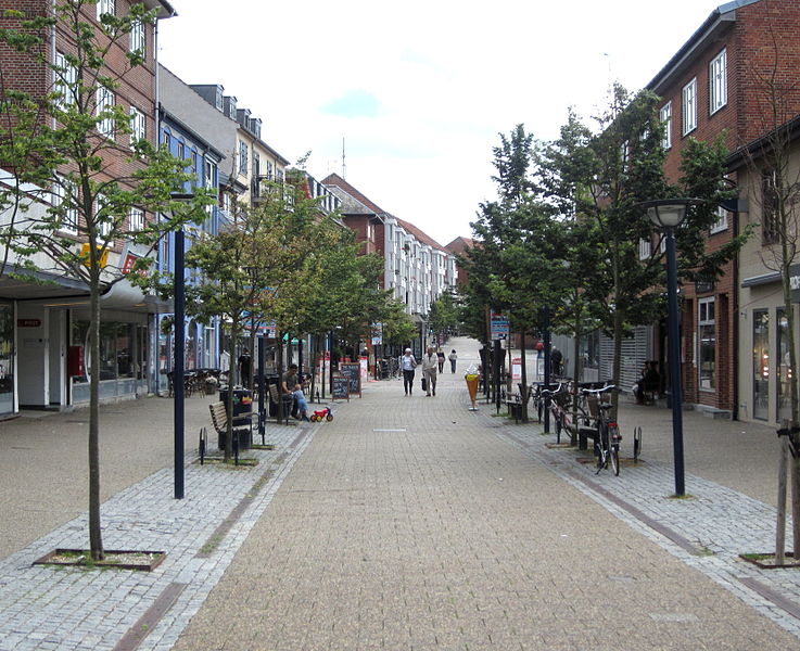 File:Ballerup - Centrumgaden.jpg