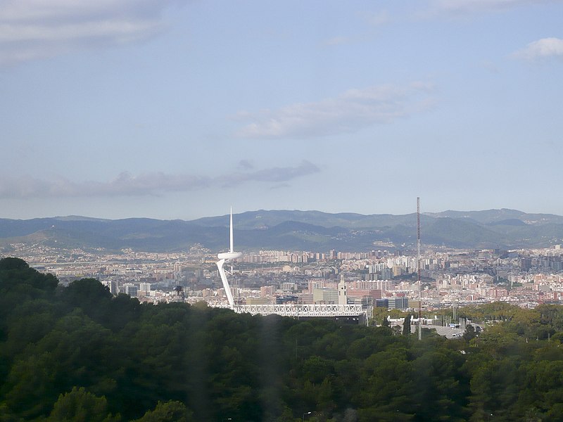 File:Barcelona city from Teleferic de Montjuic (2930092574).jpg