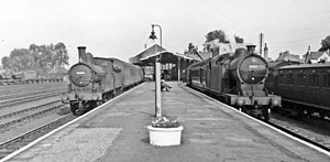 Barnard Castle Station, mit Zügen 1953 (geograph 5201685).jpg