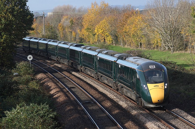 File:Bathpool - GWR 802110 London service.JPG