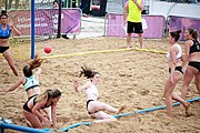 Deutsch: Beachhandball bei den Olympischen Jugendspielen 2018; Tag 6, 12. Oktober 2018; Mädchen, Hauptrundenspiel – Kroatien-Paraguay 2:0 English: Beach handball at the 2018 Summer Youth Olympics at 12 October 2018 – Girls Main Round – Croatia-Paraguay 2:0