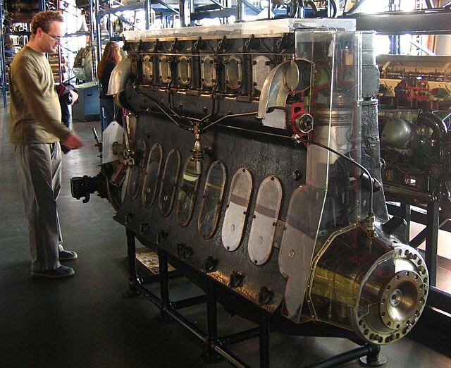 Beardmore Tornado engine on display in the Science Museum in London