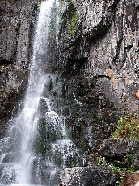 450px-Benev_Waterfalls