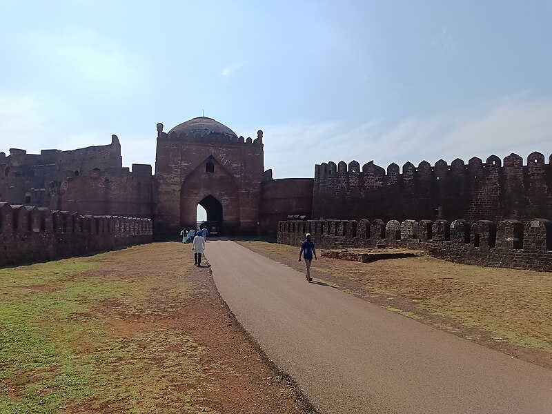 File:Bidar fort 155.jpg