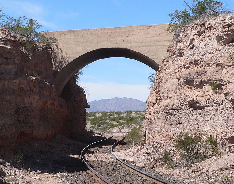 File:Black Hills Back Country Byway overpass 8150 from E 2.JPG