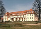 Centro de reabilitação "Janus Korczak" (casa de crianças) perto do centro da vila no norte de Heinersdorfer Straße em frente ao Krugstege