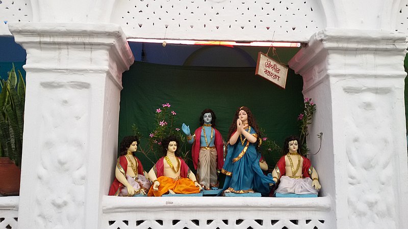 File:Bonku Bihari Saha Temple, Chaltabagan, Jhulan 2015 (26).jpg