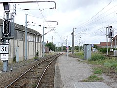 Vue de l'avant-gare, côté Longueau. On distingue au fond au centre la bifurcation vers Breteuil-Ville.