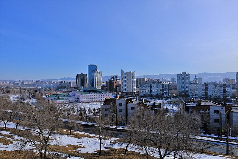 File:Buildings in Krasnoyarsk-2.jpg