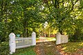 Hinta Castle: Park with an avenue