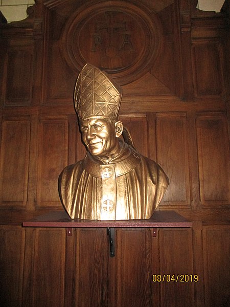 File:Buste de saint Jean-Paul II.jpg