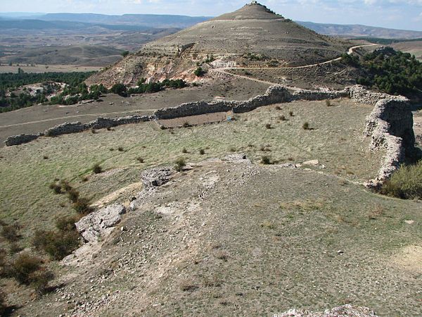 Cerro del Padrastro hill close to Atienza, in the transition zone between the Sistema Ibérico and the Sistema Central