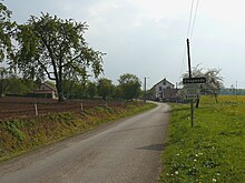 Entrée du hameau de Chapendu.