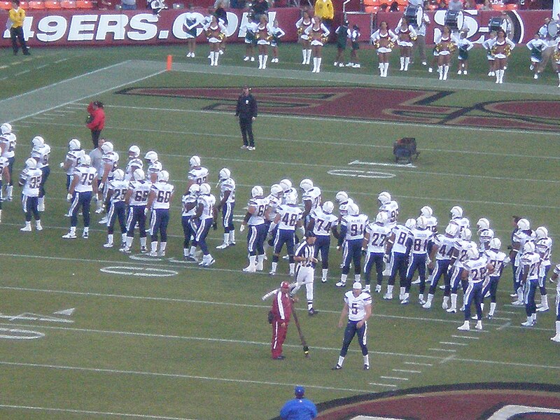 File:Chargers at 49ers 8-29-08 1.JPG