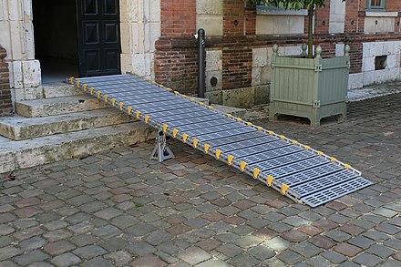 Wheelchair ramp, Hotel Montescot, Chartres, France