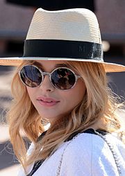 File:Chloë Moretz 210425.png - Wikipedia