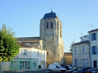 Corme-Royal bourg.jpg