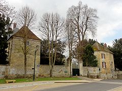 Manoir de Courcelles, rue du Moulin.