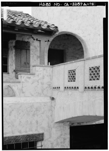 File:DETAIL OF BRIDGE WHERE IT JOINS ANNEX - Death Valley Ranch, Main House, Death Valley Junction, Inyo County, CA HABS CAL,14-DVNM,1-A-98.tif