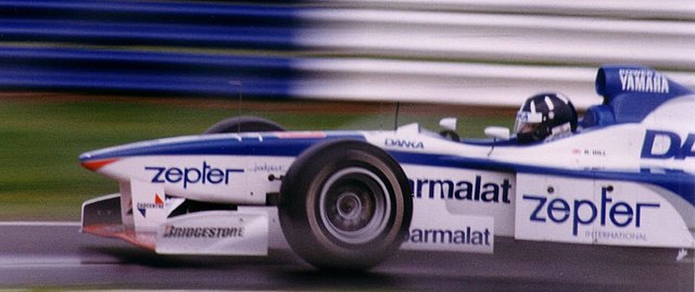 At the 1997 British GP, Hill scored his first point for the Arrows team.