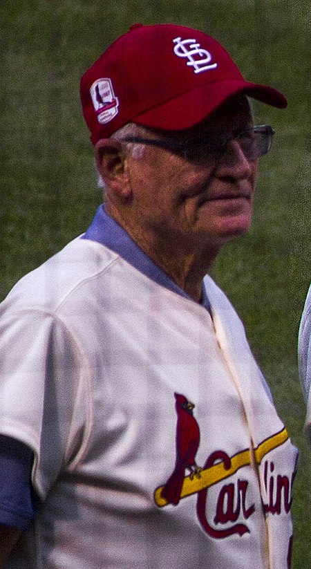 Dick Hughes in 2017 - 1967 St.Louis Cardinals Reunion team (cropped).jpg