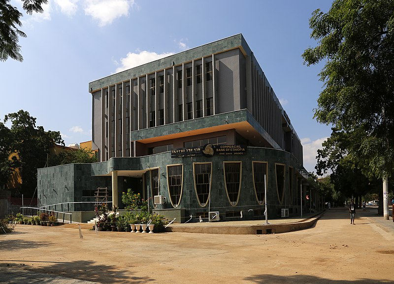 File:Dire dawa, banca commerciale d'etiopia.jpg