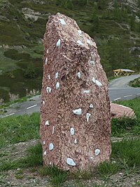 Du bout des Doigts de Charlotte installation de Charlotte Pringuey-Cessac en face du glissement de terrain du Pas de l'Ours