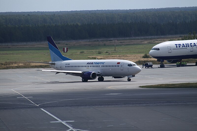 File:EX-37005 Boeing 737 Avia Traffic (7955182816).jpg